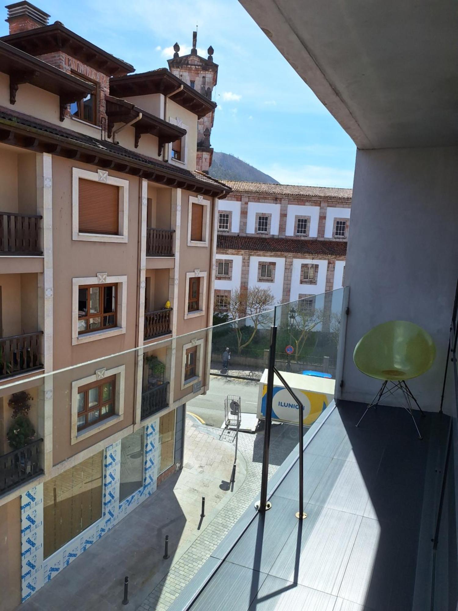Apartamento Enol Onís Екстериор снимка